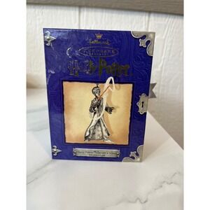 Hallmark Keepsake Ornament Harry Potter Chooses a Wand Limited Edition
